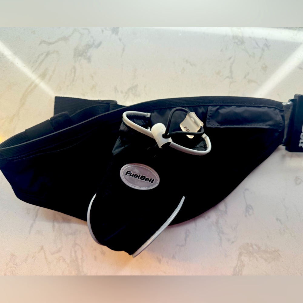 FuelBelt Crush Bottle Carrier NWT (bottle not included)